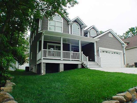 LOOK AT THESE LOVELY WINDOWS