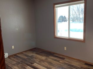208 E 8th St APT 4, Volga, SD 57071
