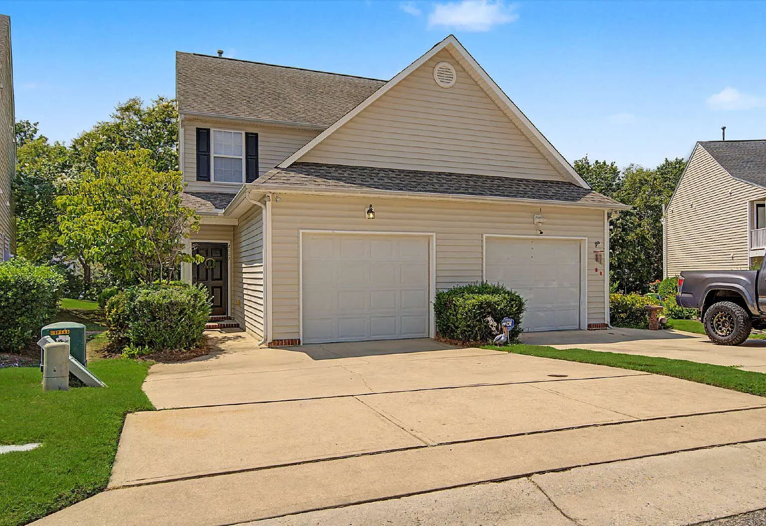 2 bed, 2.5 bath, 1156 sqft, $1,795 — Photo 2
