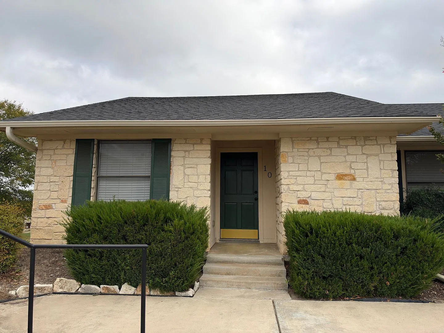1 Bedroom Salado — Photo 1