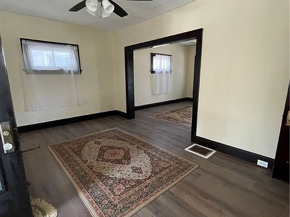 4th image of 10326 Ignatius Ave
