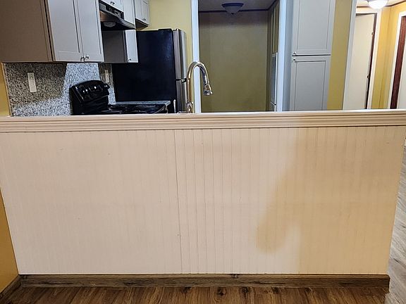 5th image of 23744 Walker South Rd