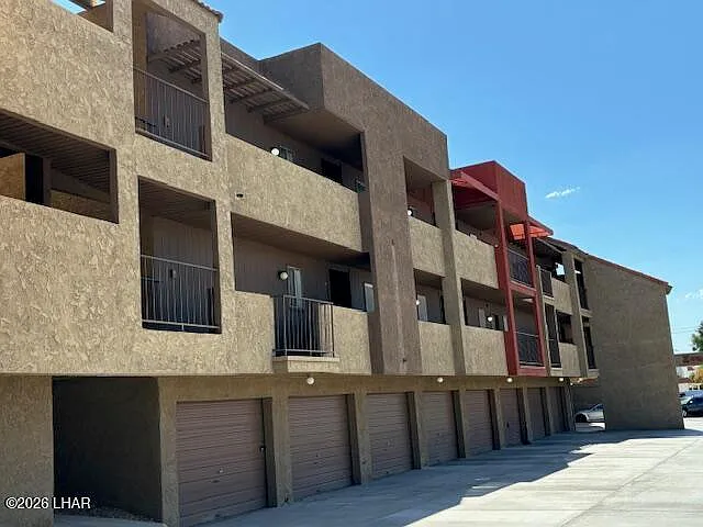 2 bed, 2.0 bath, 863 sqft, $1,200 — Photo 1