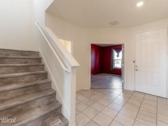 5th image of 7351R Bluebonnet Ln