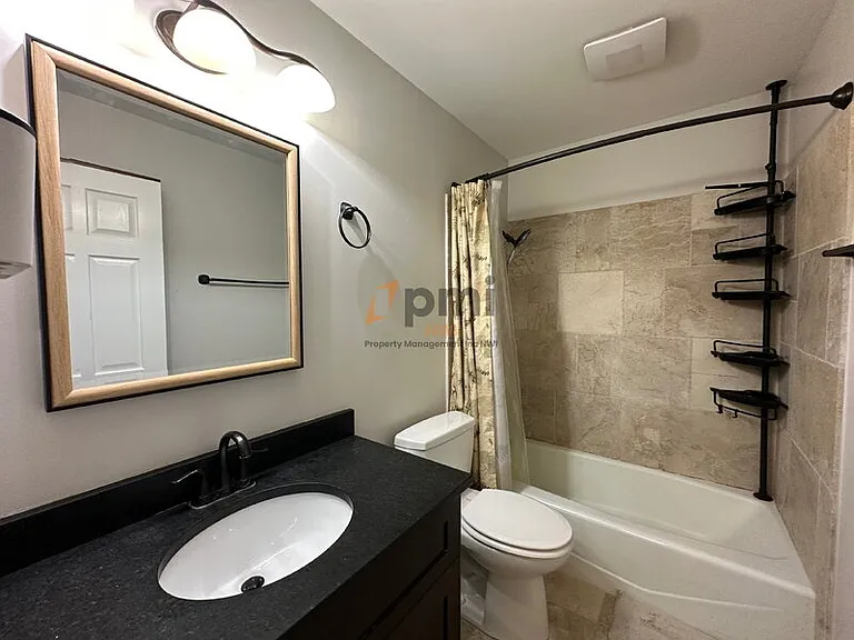 711 Wellington Dr — Photo 11