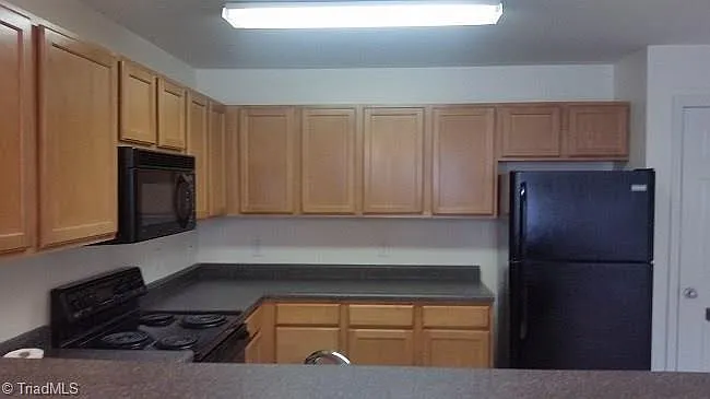 3716 Cotswold Ave #J — Photo 4