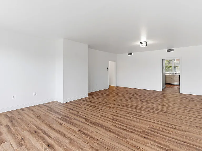 204 Shearwater Ct W #21 — Photo 8