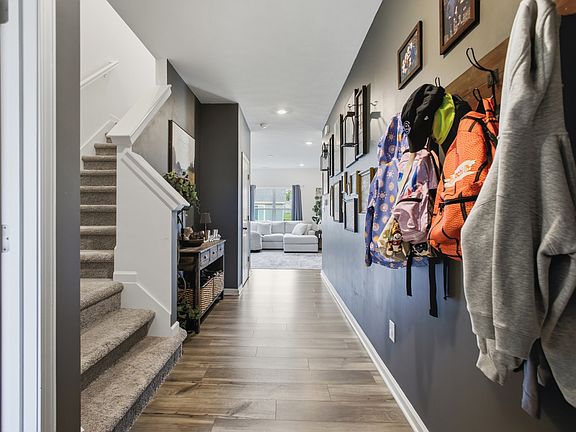 5th image of 10837 White Fern Way