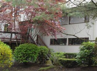 4 Raynor Rd, Sudbury, MA 01776