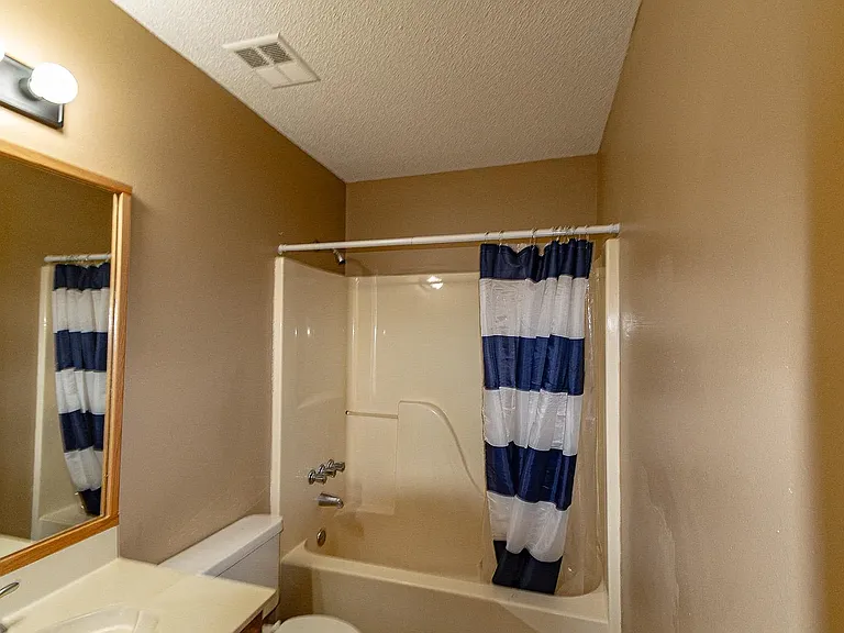 2799 Maryland Cir E — Photo 14
