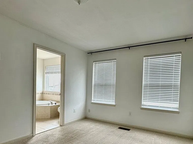 107 Foundry Ln #31 — Photo 9