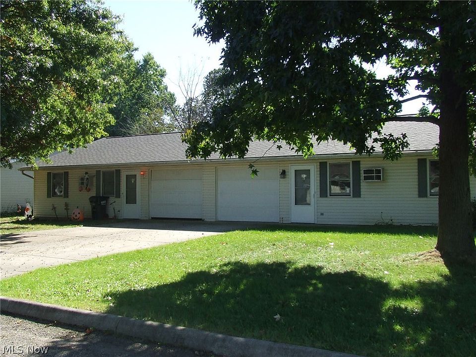 1st image of 845 Lincoln Dr