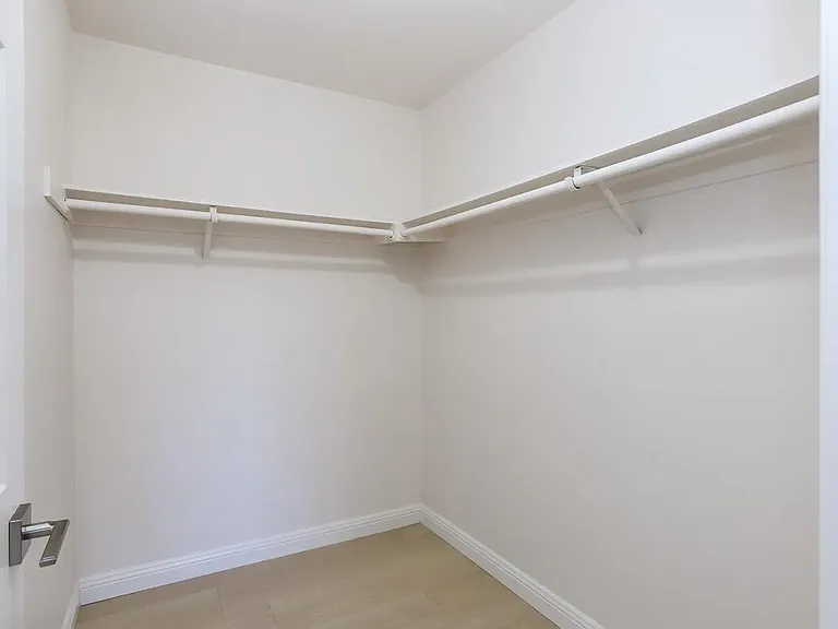 2015 Autumntree Ct — Photo 11