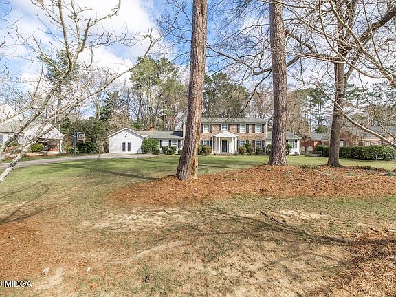 3rd image of 4759 Oxford Rd