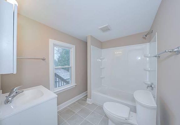2nd image of 503 S College Ave APT 3
