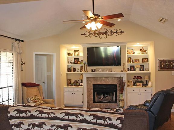 5th image of 1212 Kingston Green Dr