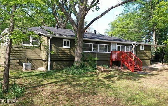 3rd image of 862R Sylvan Dr