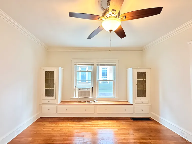 1251 Cranford Ave — Photo 4