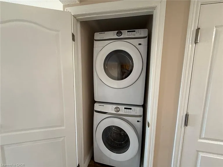 11 Hackberry St #1 — Photo 9