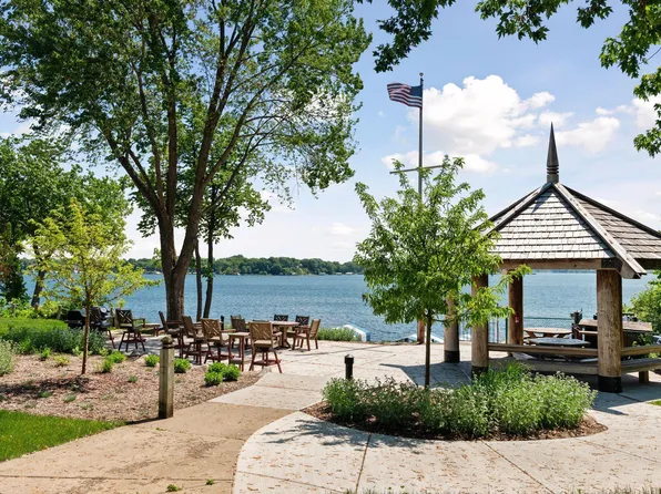 4407 Wilshire Blvd #307, Mound, MN 55364