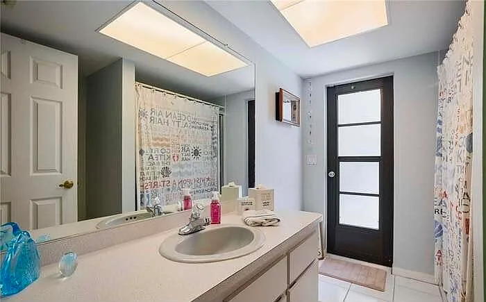 17139 Knight Dr — Photo 12