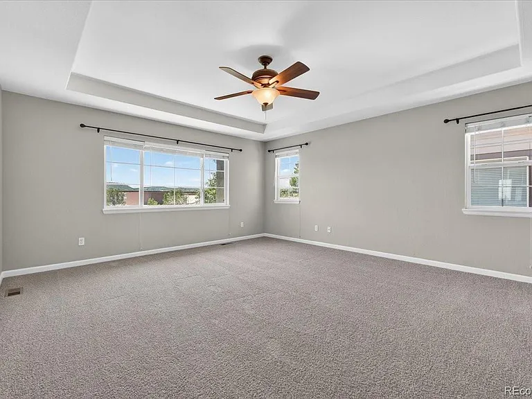 10543 Laurelglen Cir — Photo 30