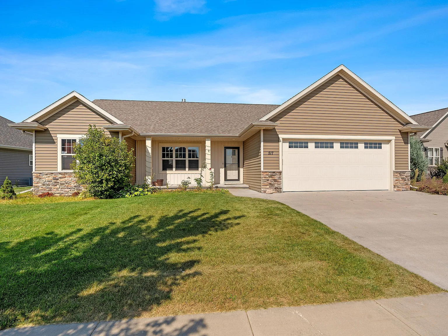 517 Pebblestone Circle - 1 — Photo 1