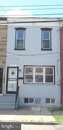 1st image of 724 Spruce St