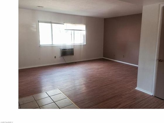 2nd image of 22122 River Oaks Dr APT 4B