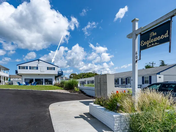 60 Broadway #10, West Yarmouth, MA 02673