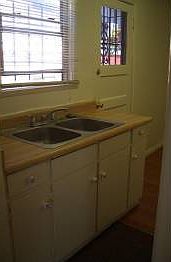 5th image of 1016 S Alma St