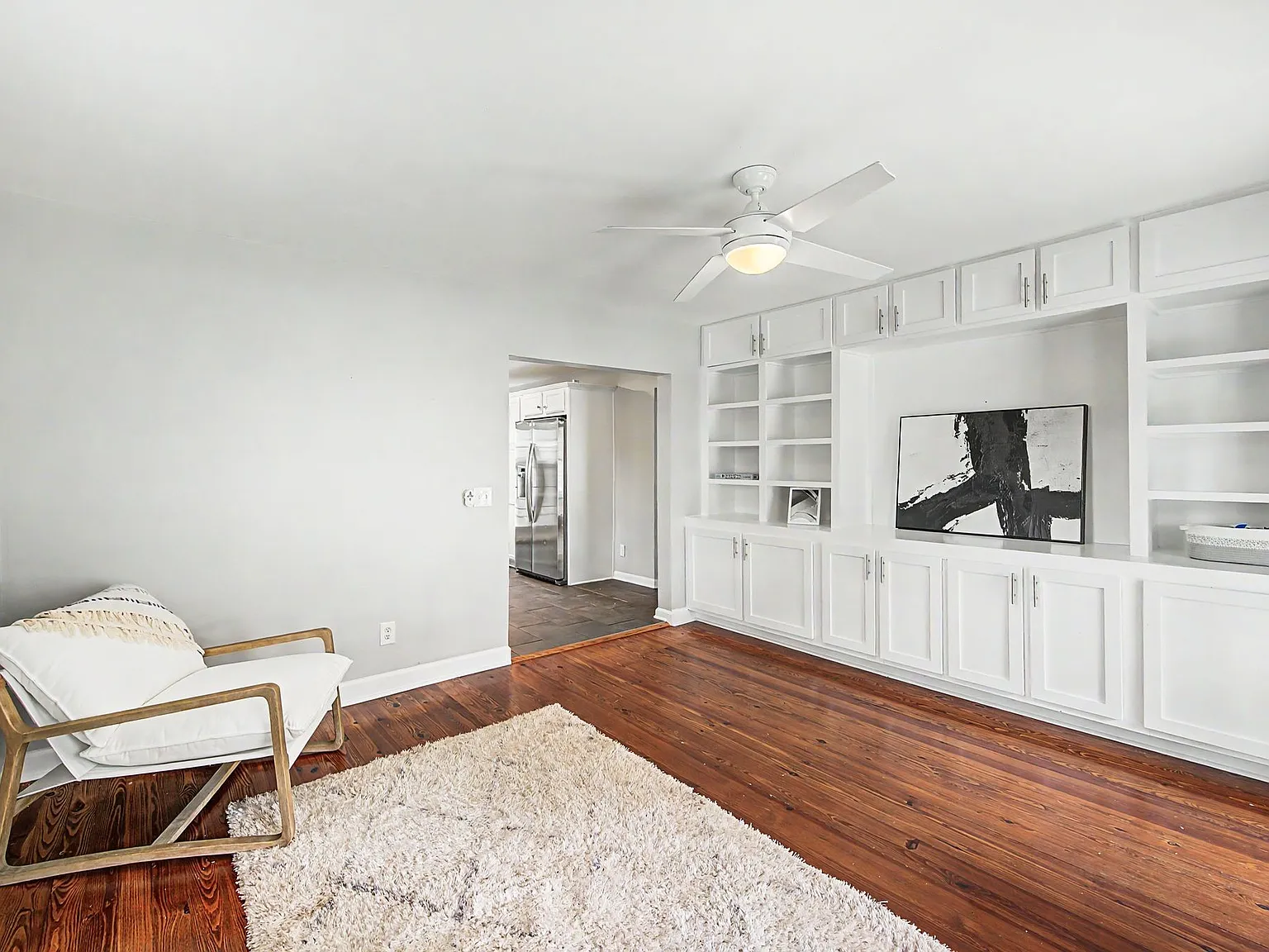 3 bed, 2.5 bath, 1579 sqft, $3,200 — Photo 4