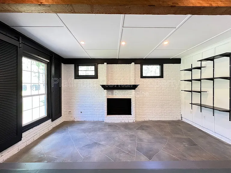 2170 Beech Valley Dr SE — Photo 8