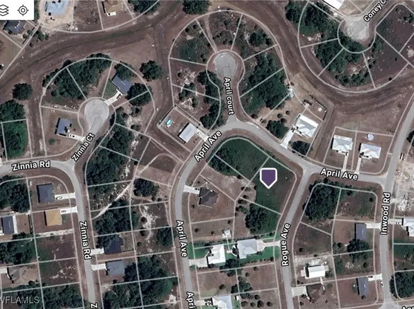 Rogue Ave, Labelle, FL 33935