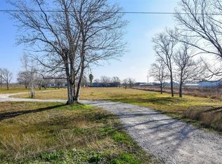 8505 County Road 121, Rosharon, TX 77583