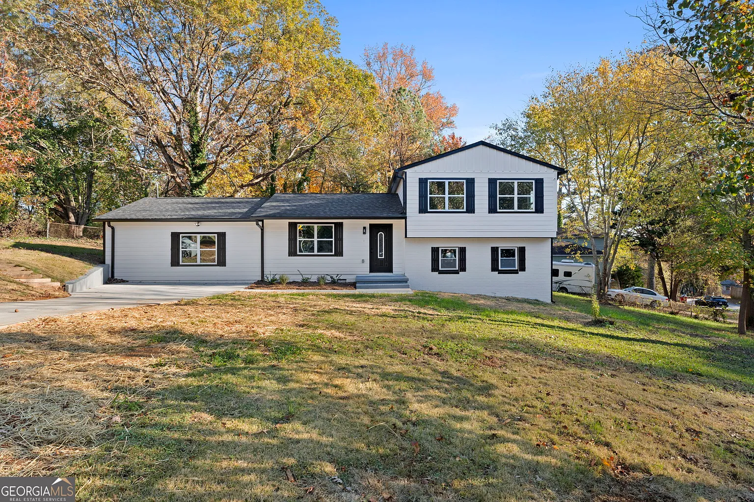 729 Daytona Ct photo 1