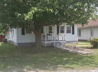 208 E Adams St, Du Quoin, IL 62832