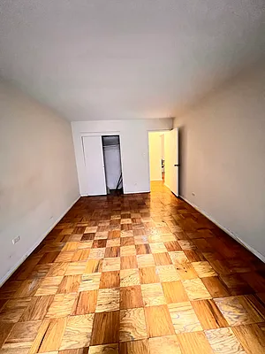 Rented by Smart NY Realty LLC | media 6