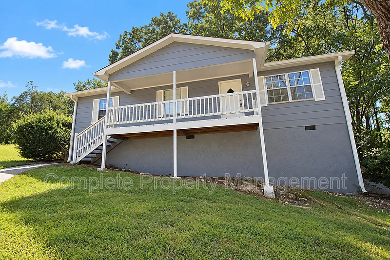 3 bed, 2.0 bath, 1146 sqft, $1,500 — Photo 1