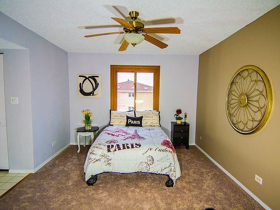 4th image of 7523 175th St APT 731