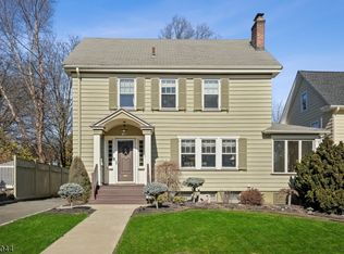 30 Appleton Rd, Glen Ridge, NJ 07028