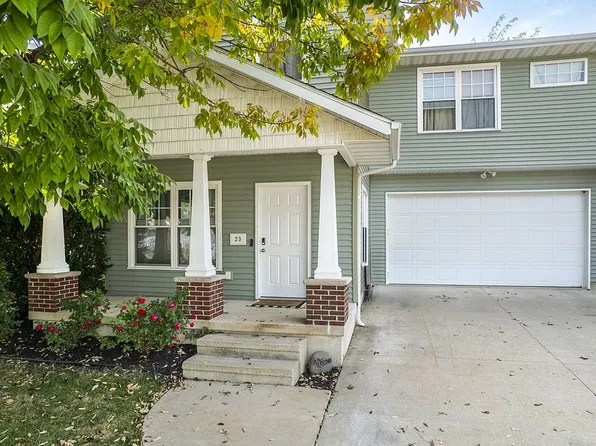 23 Primrose Ct, Iowa City, IA 52240