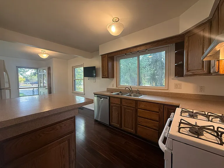 7425 Ann Arbor St — Photo 4