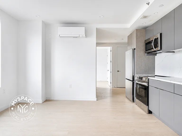 1499 Bedford Ave #5H — Photo 3