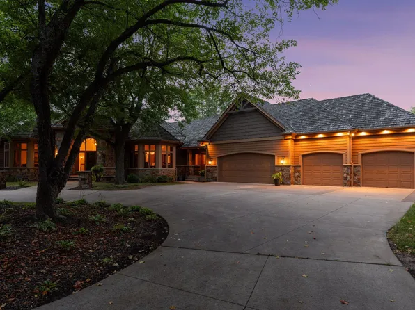 750 Navajo Rd W, Hamel, MN 55340
