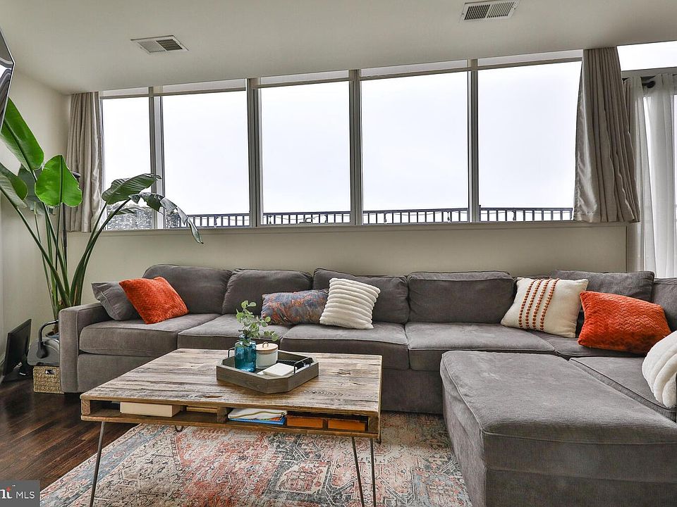 1st image of 201-59 N 8th St #914