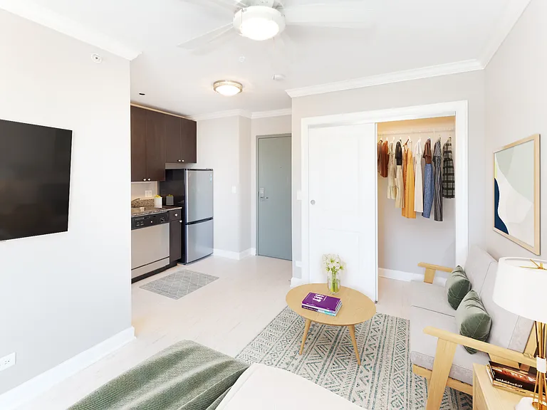 3834 N Sheffield — Photo 17