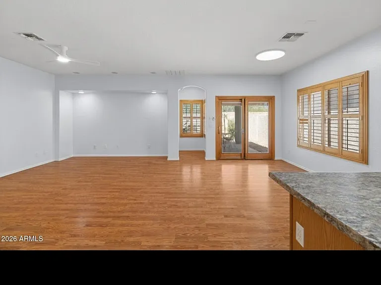 42418 N 46th Ln — Photo 3