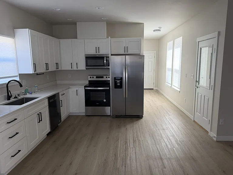 345 Golden Gate Ave — Photo 12