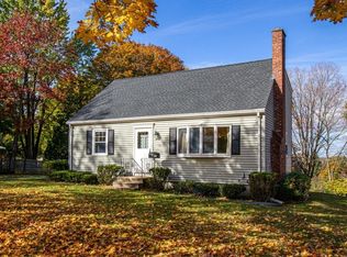 29 Irving Dr, Walpole, MA 02081